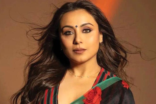 বিশেষ সম্মাননা পেলেন রানি মুখার্জি