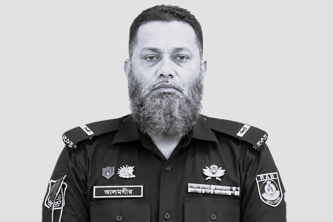 ফেনীতে চেকপোস্টে ট্রাকের ধাক্কায় এসআরবি কর্মকর্তা নিহত