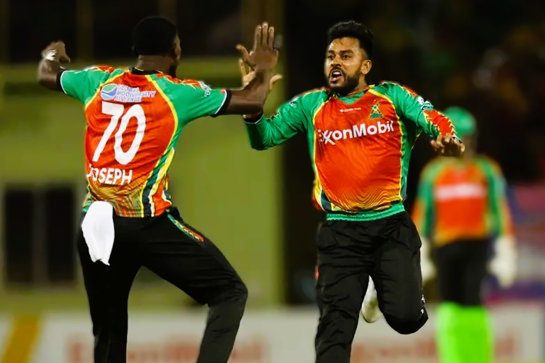 মিরাজের ঘূর্ণিতে গায়ানার জয়