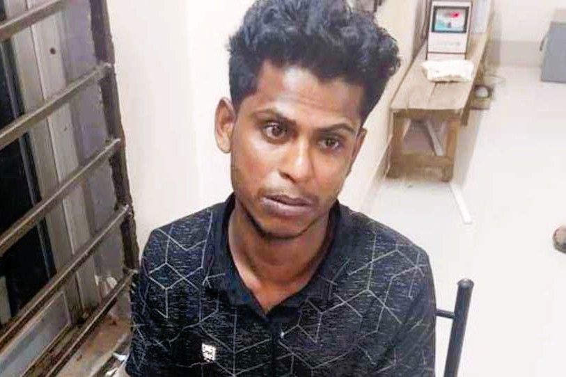 উখিয়ায় স্ত্রীকে গলা কেটে হত্যা, স্বামী আটক