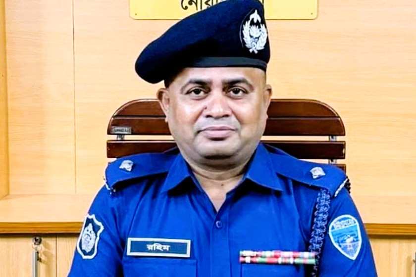 আ.লীগ সমর্থকের বাড়িতে ভূরিভোজ, সেনবাগ থানার ওসি প্রত্যাহার