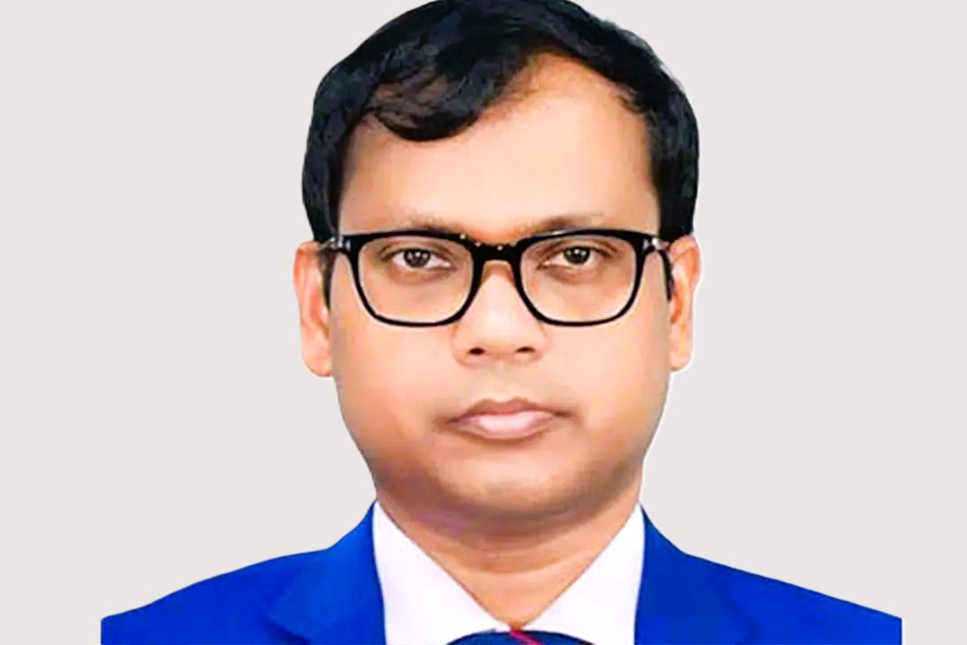 ডিসি সারোয়ার আলমকে পুনর্বহালের দাবি গণঅধিকার পরিষদের সদস্য আবু হানিফের 