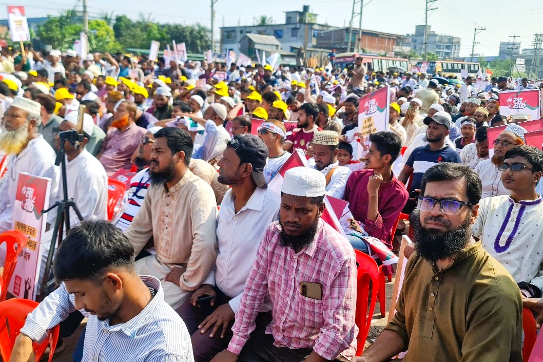গাজীপুরে ১১ দলীয় ঐক্যের লংমার্চের পথসভা জনসমাগমে রূপ নিয়েছে