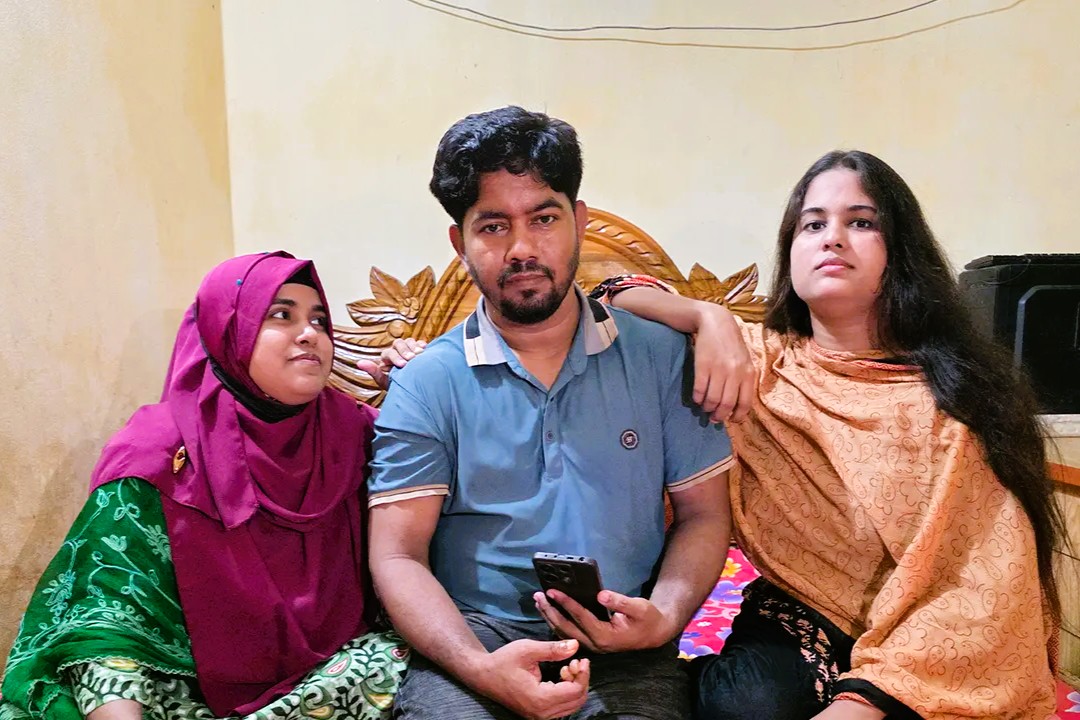 স্বামীর পছন্দের নারীকে সতীন করে ঘরে তুললেন প্রথম স্ত্রী রুমা
