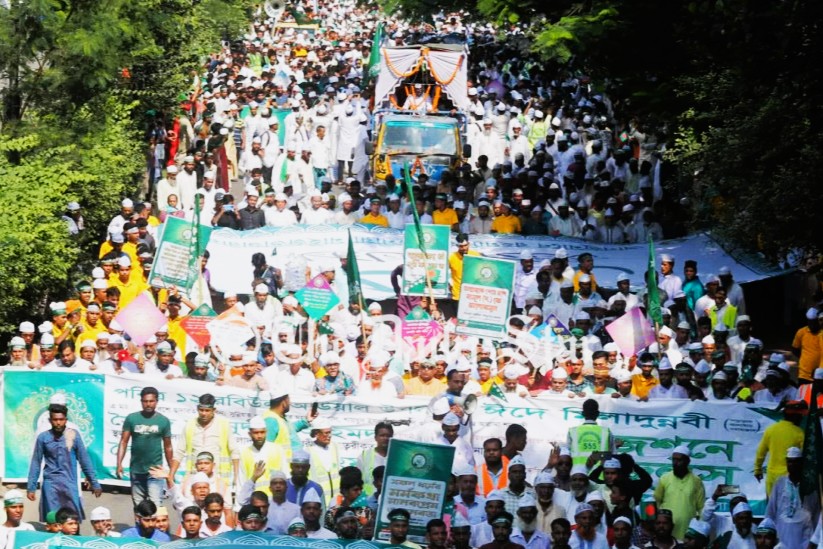 “আজ শনিবার সারা দেশে পালিত হচ্ছে পবিত্র ঈদে মিলাদুন্নবী ”