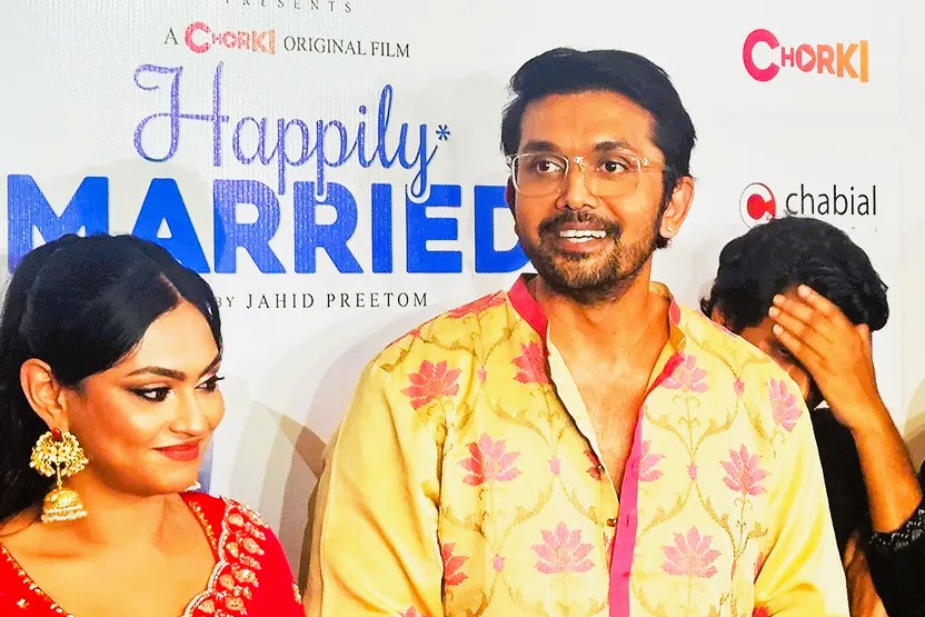 বিবাহিত জীবনে সুখে থাকার ‘রেসিপি’ কী, জানালেন অভিনেতা আরিফিন শুভ 